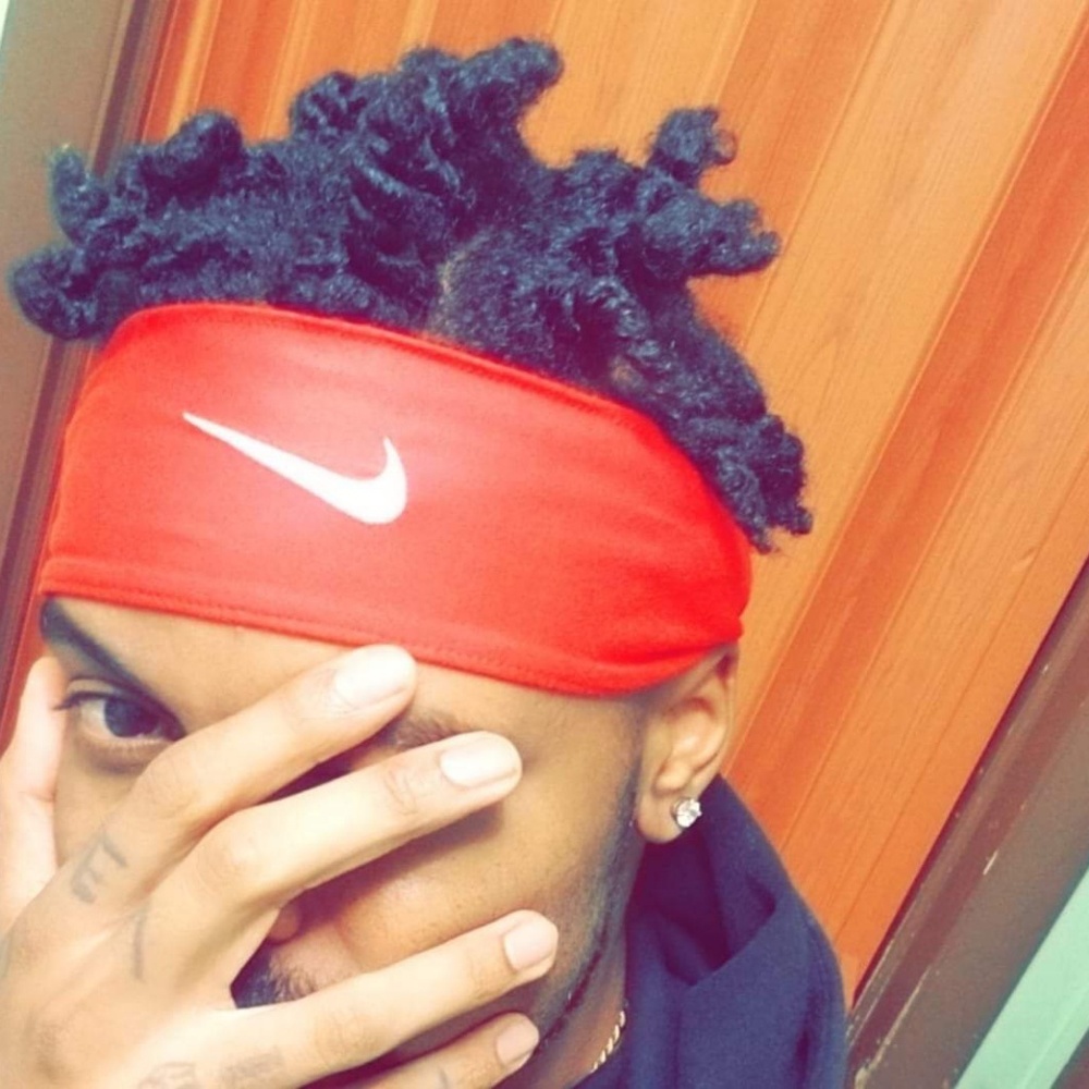 Meet your Posher, Dominique